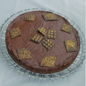 Schokoladentarte mit Dattel-Salzkaramell