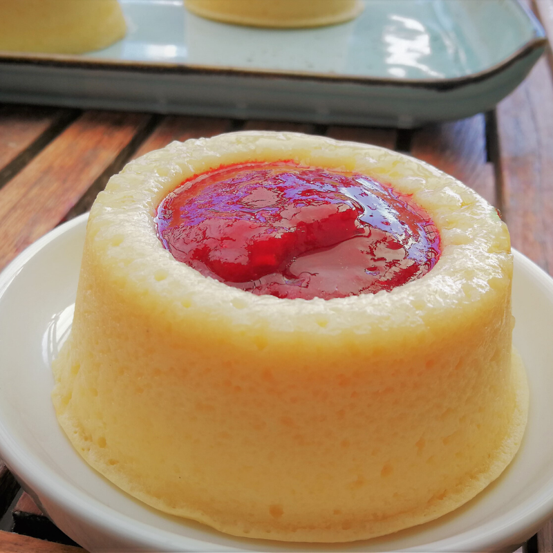 Zitronenkäsetörtchen mit Himbeertopping