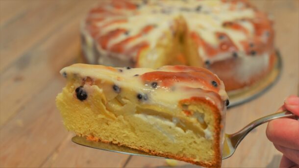 Glutenfreier versunkener Rhabarberkuchen | andersbacken.de