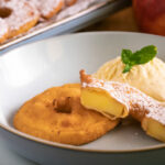 Rezept für Apfelringe mit Vanilleeis glutenfrei