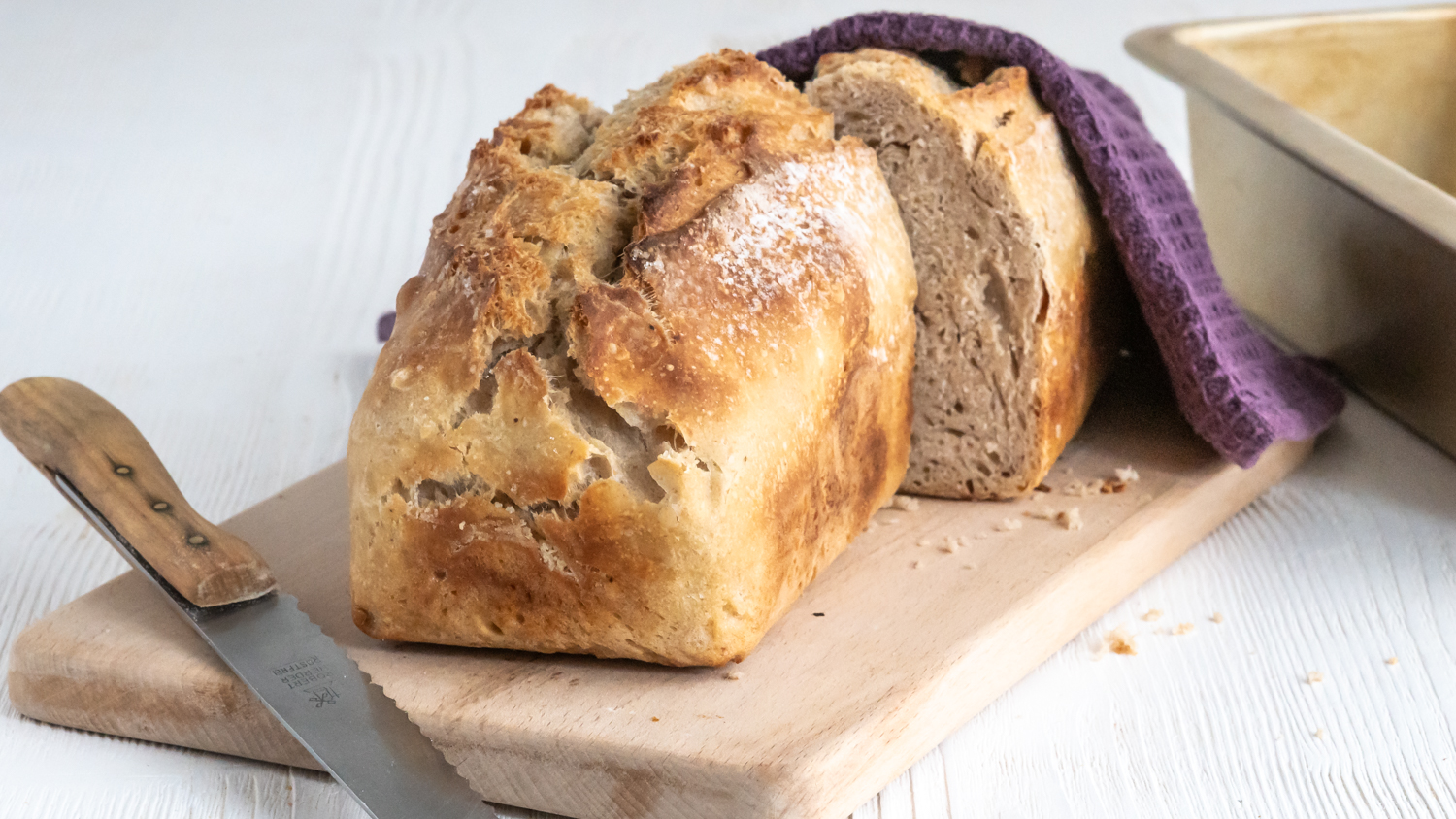 Einfaches Dinkel-Weißbrot in der Kastenform gebacken