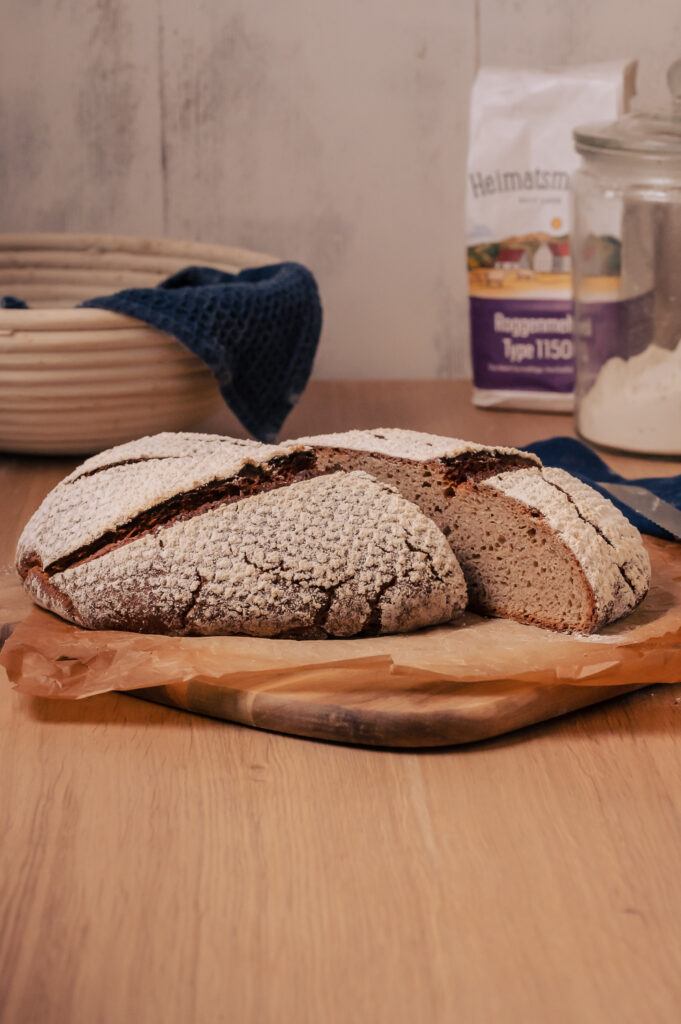 Einfaches Roggenbrot Rezept auf Andersbacken.de