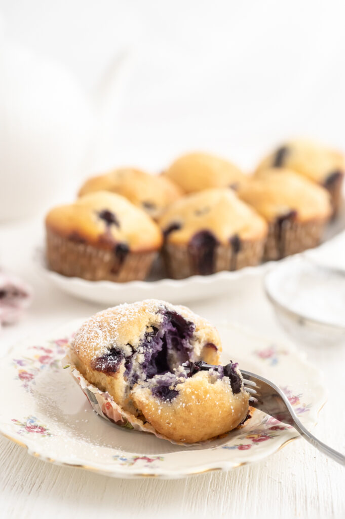 Fruchtig leichte Heidelbeer-Muffins mit Dinkelmehl.