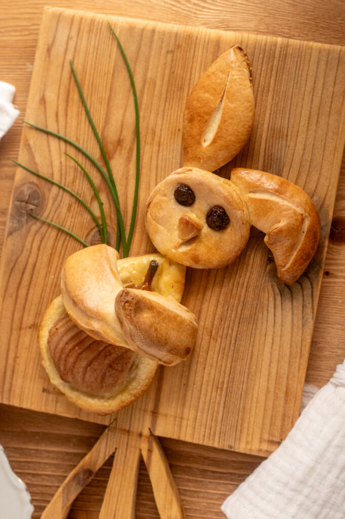 Birnen-Osterhasen aus Dinkelmehl gebacken