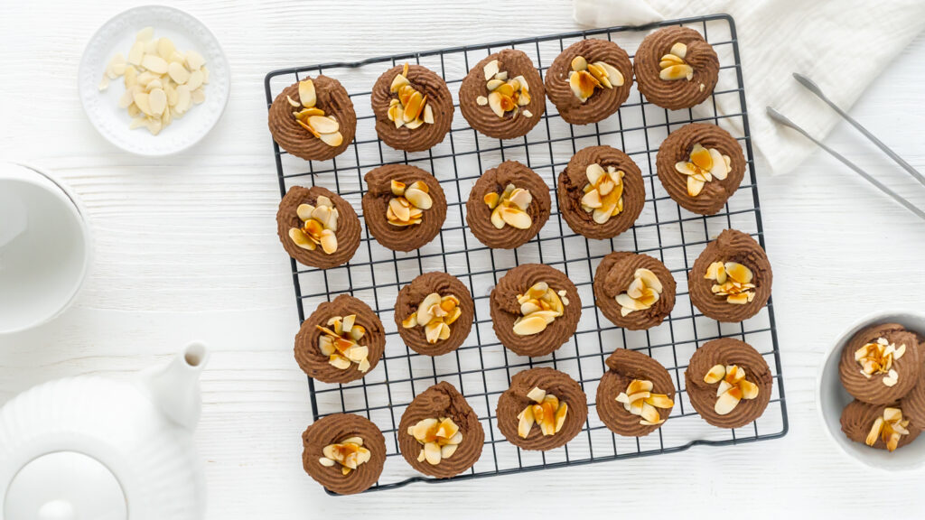Schoko-Spritzgebäck aus Dinkelmehl Rezept selbermachen glutenfrei