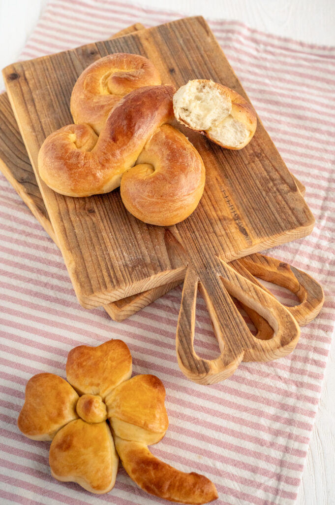 Kleeblatt als Neujahrsgebäck. Entdecke mein Rezept.